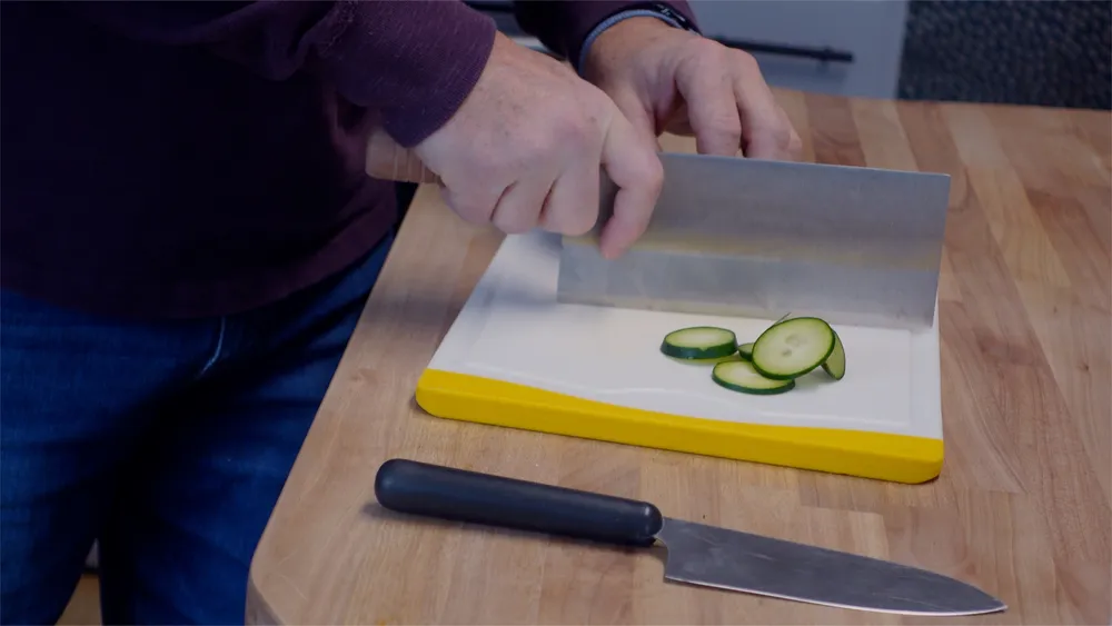 About KnifeReviewLab